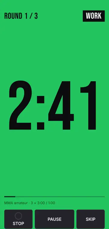 Round timer in the work phase: a green screen with a big countdown, round 1 of 3, MMA amateur preset